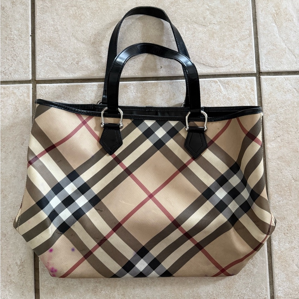 Burberry Classic Nova Check Interior Panel in Beige, Black, Red